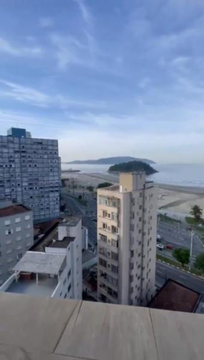 Ap pé na areia e bela vista pro mar !